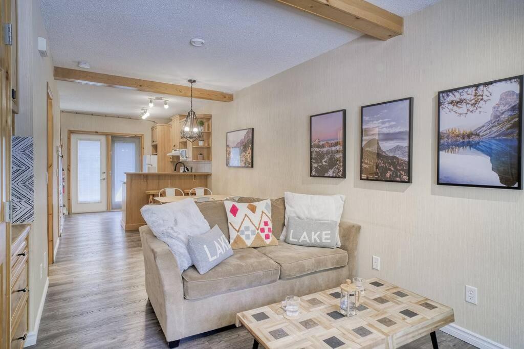 5 Mins To Banff - Cozy Townhome 2Br&2Bath - Banff Pass Included Canmore Luaran gambar