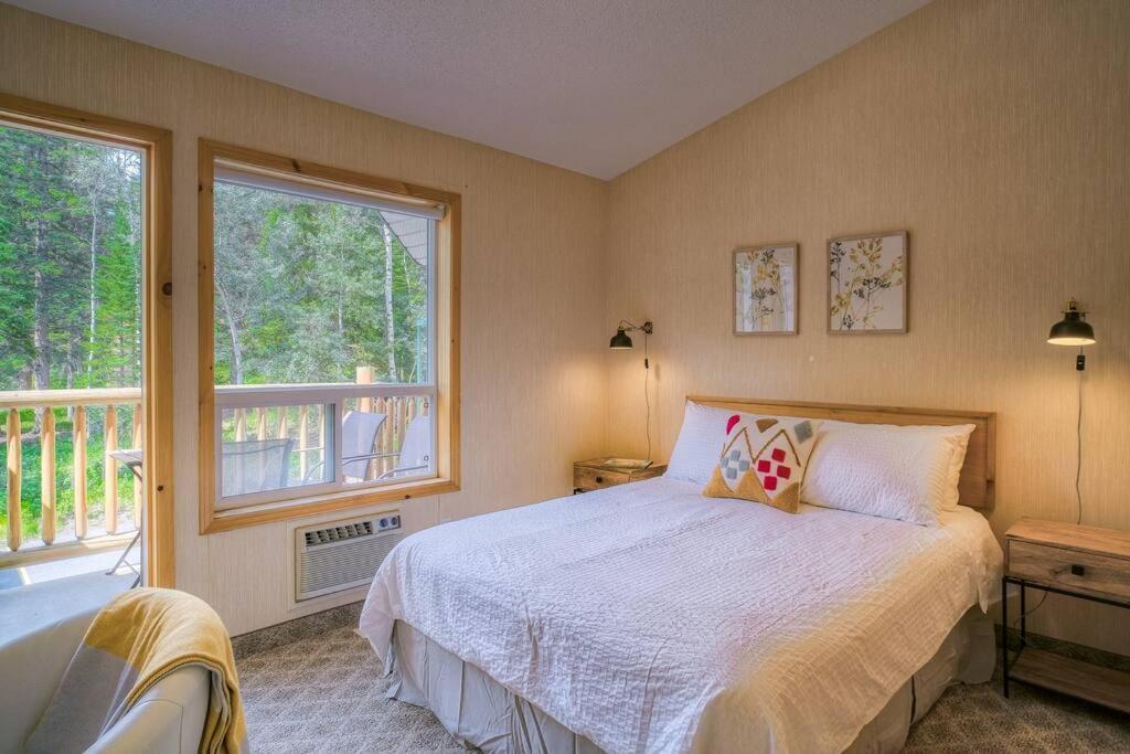 5 Mins To Banff - Cozy Townhome 2Br&2Bath - Banff Pass Included Canmore Luaran gambar