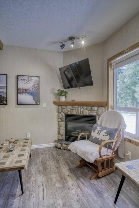 5 Mins To Banff - Cozy Townhome 2Br&2Bath - Banff Pass Included Canmore Luaran gambar