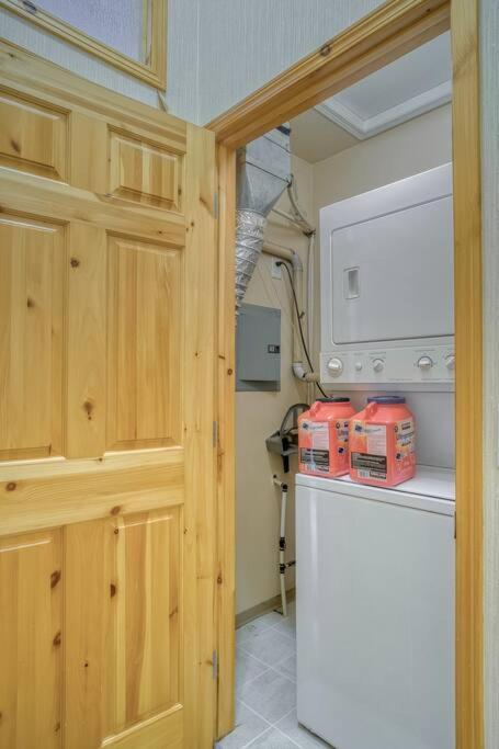 5 Mins To Banff - Cozy Townhome 2Br&2Bath - Banff Pass Included Canmore Luaran gambar
